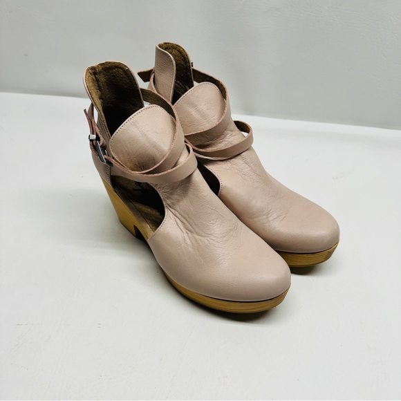 Free people women’s cedar clogs pink ankle straps size 40 nwot size 9 - Picture 2 of 11